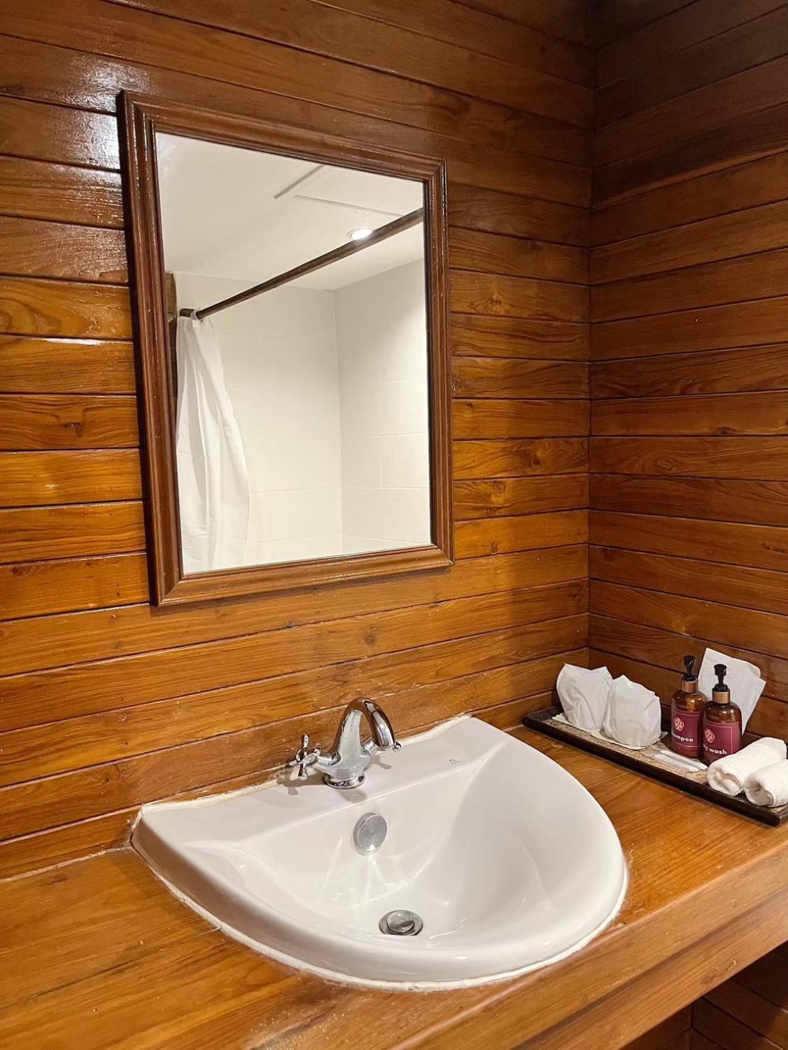 Riverhouse Resort Мае Сарианг Экстерьер фото