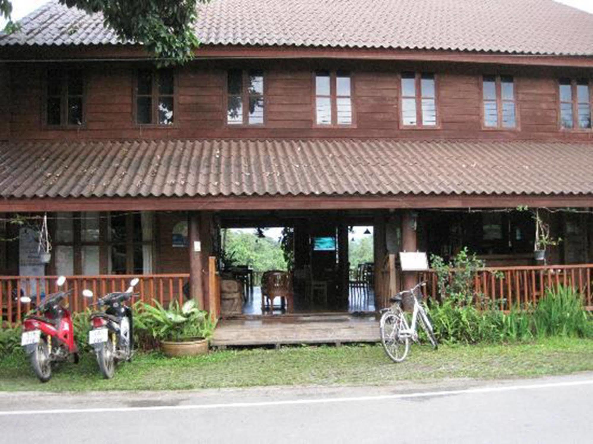 Riverhouse Resort Мае Сарианг Экстерьер фото