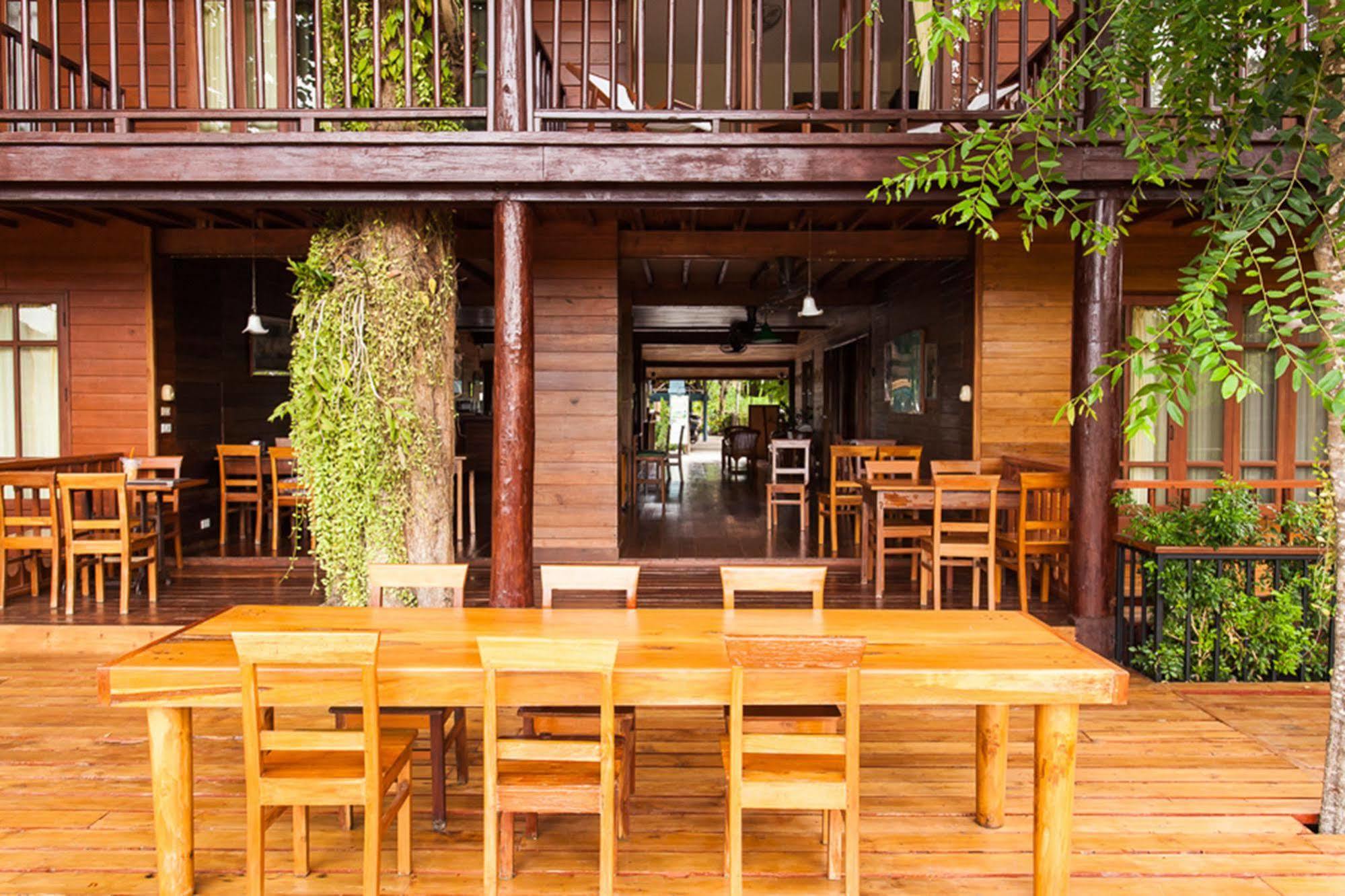 Riverhouse Resort Мае Сарианг Экстерьер фото