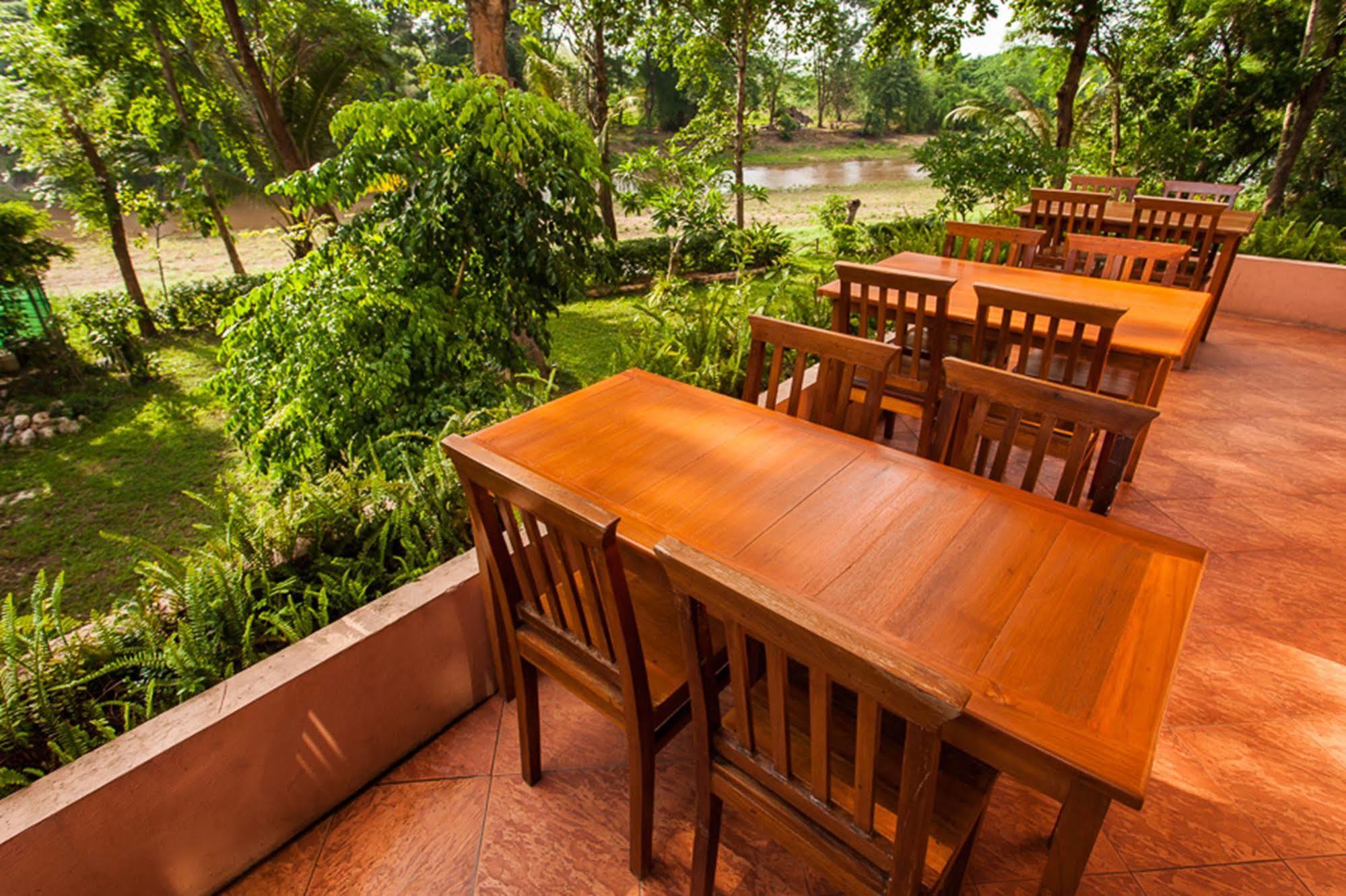 Riverhouse Resort Мае Сарианг Экстерьер фото